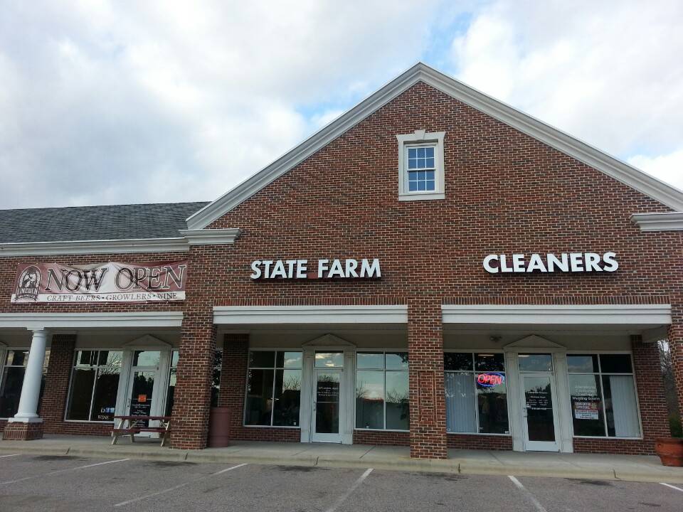 Alexander Cleaners 알렉산더 클리너즈 | 2121 T W Alexander Drive, Suite 125, Morrisville, NC 27560, USA | Phone: (919) 294-4586