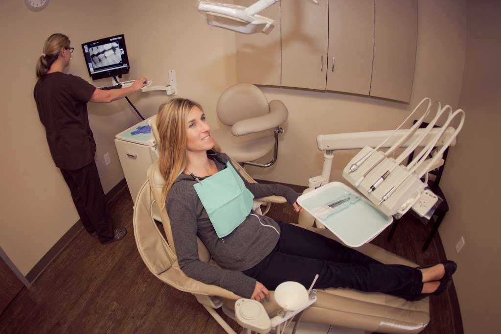 Josie Dovidio DDS & Sahar Yaftaly DMD | 2045 Royal Ave #109, Simi Valley, CA 93065, USA | Phone: (805) 522-9242