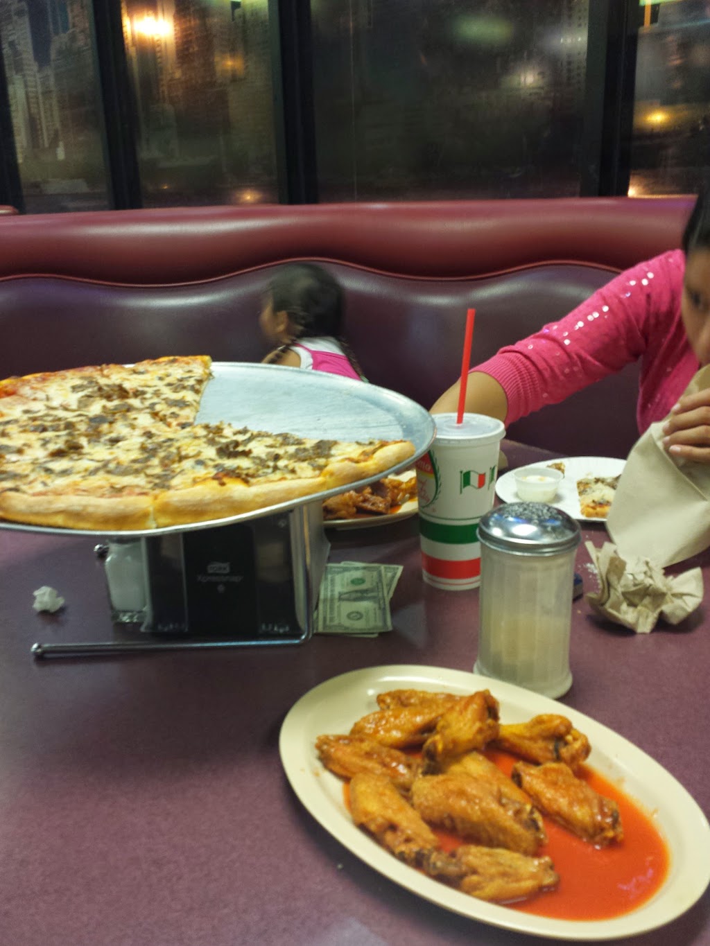 Luckys Pizza | 15508 W Bell Rd, Surprise, AZ 85374, USA | Phone: (623) 584-2203