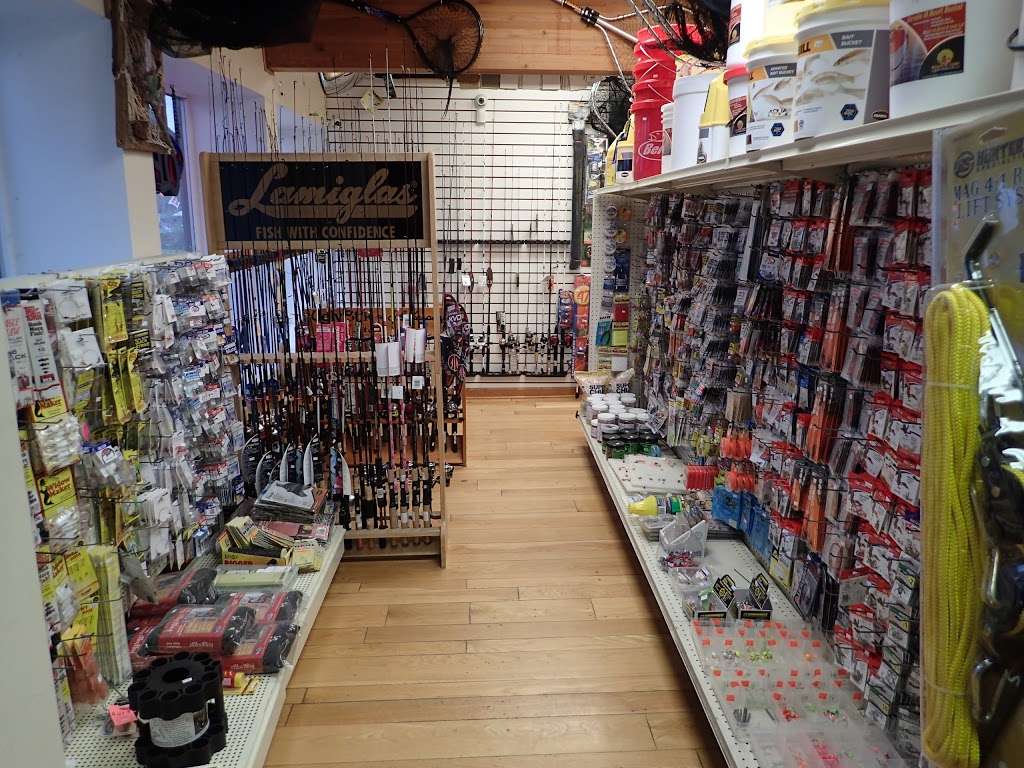 Lakeside Bait & Tackle, LLC | 3542 WI-50, Delavan, WI 53115, USA | Phone: (262) 725-7007