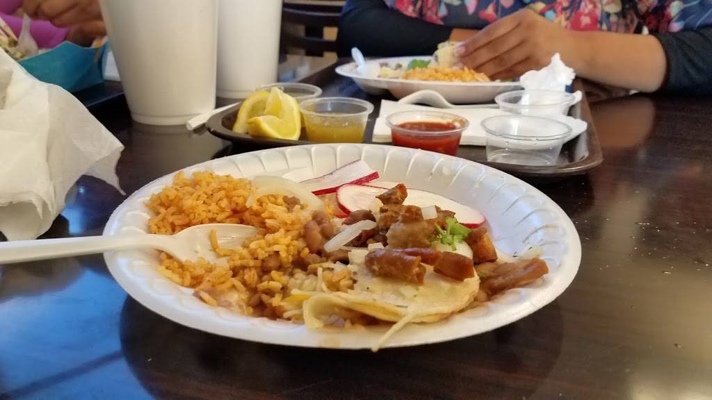 Tacos El Toro | 2540 Wible Rd, Bakersfield, CA 93304, USA | Phone: (661) 396-1967