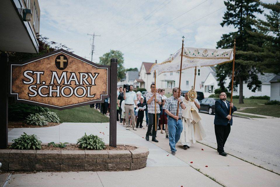 St. Mary Parish | N89W16297 Cleveland Ave, Menomonee Falls, WI 53051, USA | Phone: (262) 251-0220