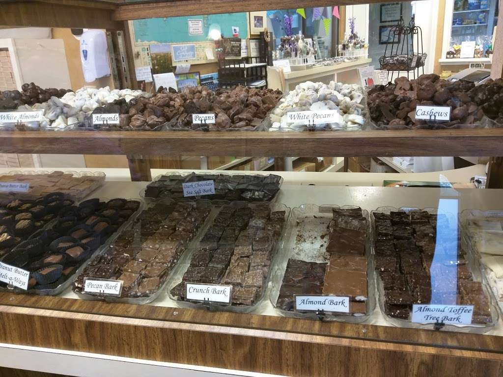 Donaldsons Finer Chocolates | 600 S State Rd 39, Lebanon, IN 46052 | Phone: (765) 482-3334