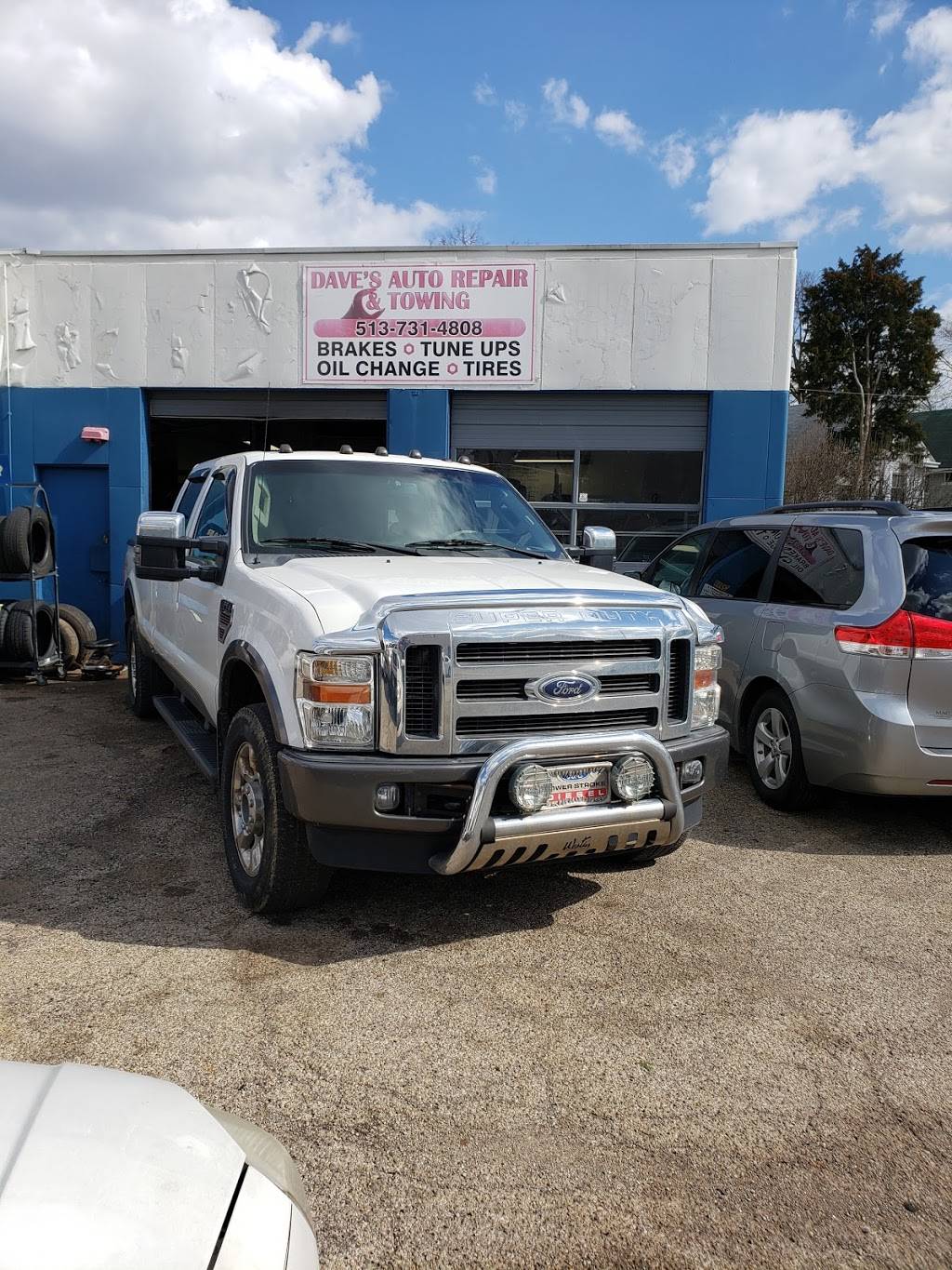 Daves Auto Care - Towing & Tire | 3998 Montgomery Rd, Cincinnati, OH 45212, USA | Phone: (513) 731-4808