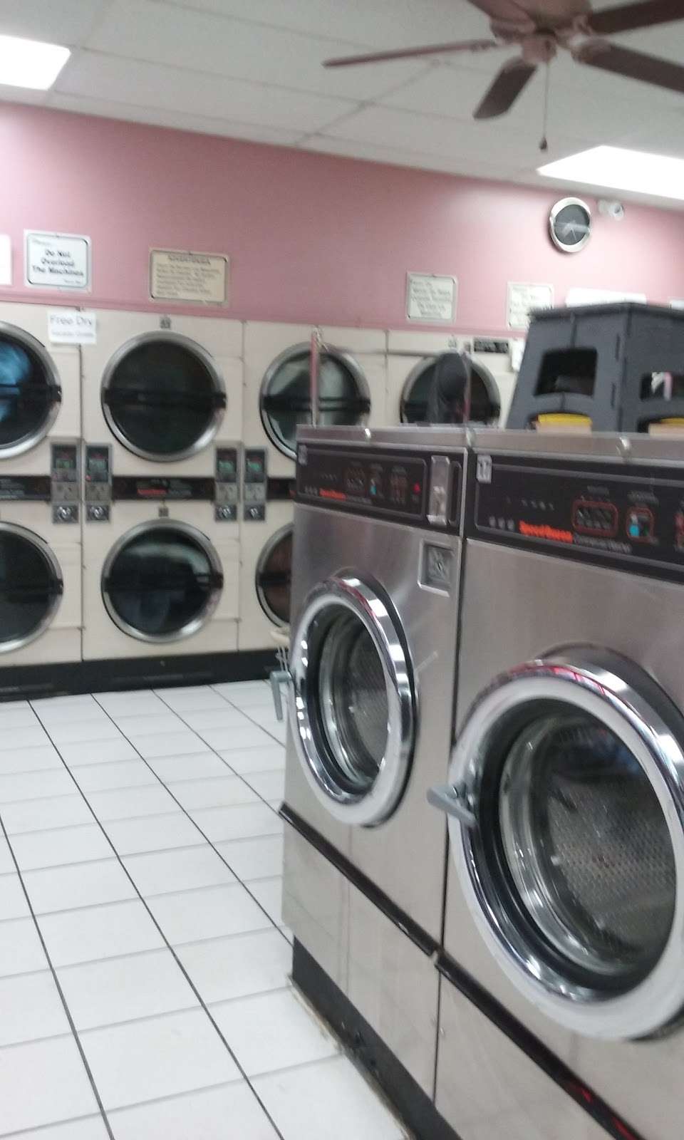 Champion Laundromat Inc | 3324 W 63rd St, Chicago, IL 60629