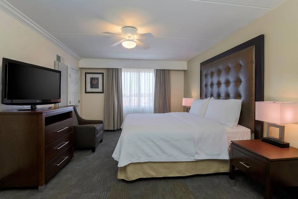 Homewood Suites by Hilton Ft. Worth-North at Fossil Creek | 3701 Tanacross Dr, Fort Worth, TX 76137 | Phone: (817) 834-7400