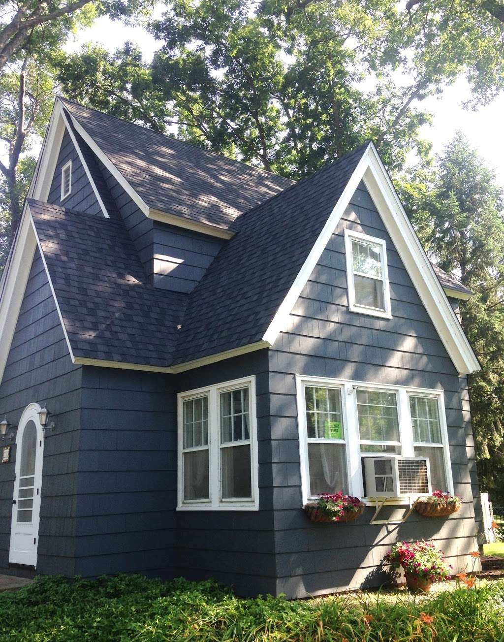 J & B West Roofing and Construction | 5263 W 400 S, La Porte, IN 46350, USA | Phone: (219) 363-6151