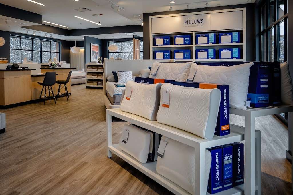 Tempur-Pedic Flagship Store - Deer Park, IL | 20710 N Rand Rd, Deer Park, IL 60010 | Phone: (815) 681-7090