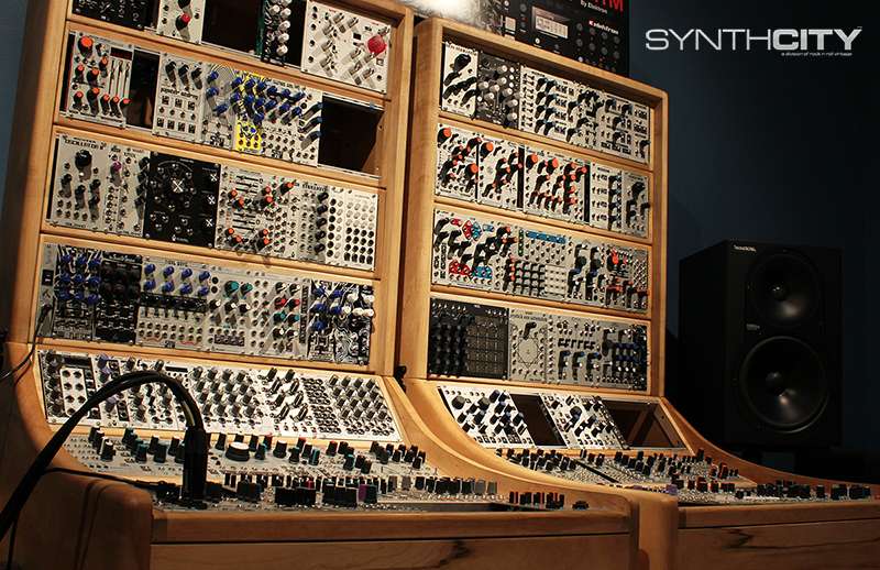 Synth City | 4727 N Damen Ave, Chicago, IL 60625, USA | Phone: (773) 878-8616