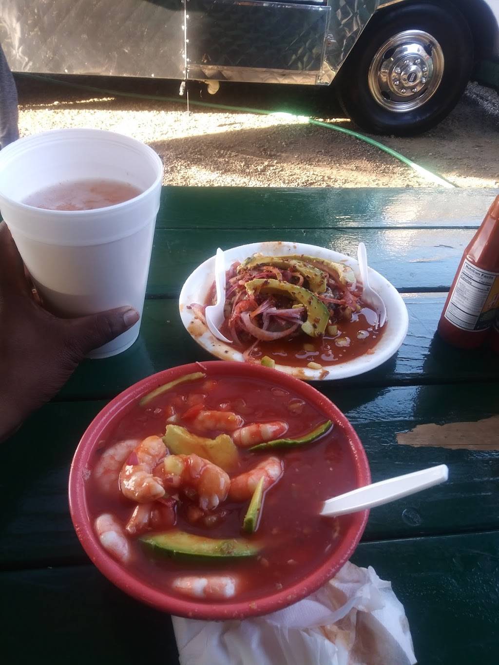 Mariscos La Casuela | 1407 Padre St, Bakersfield, CA 93307, USA | Phone: (661) 847-9898