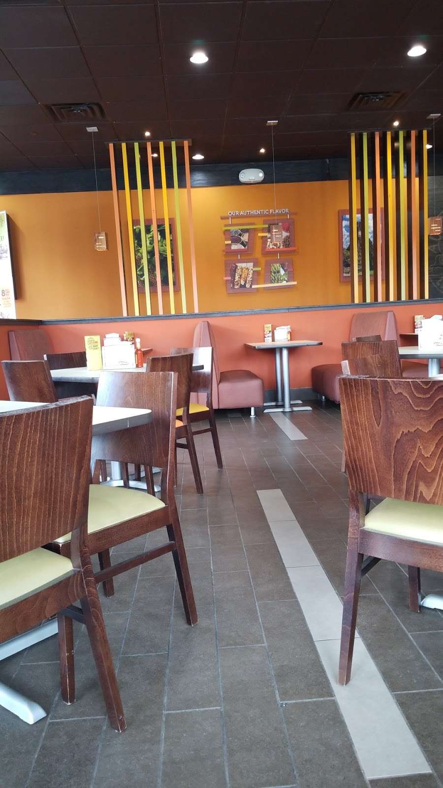 Pollo Campero (Sharon Amity) | 4061, 5727 N Sharon Amity Rd suite d, Charlotte, NC 28215, USA | Phone: (704) 900-5639