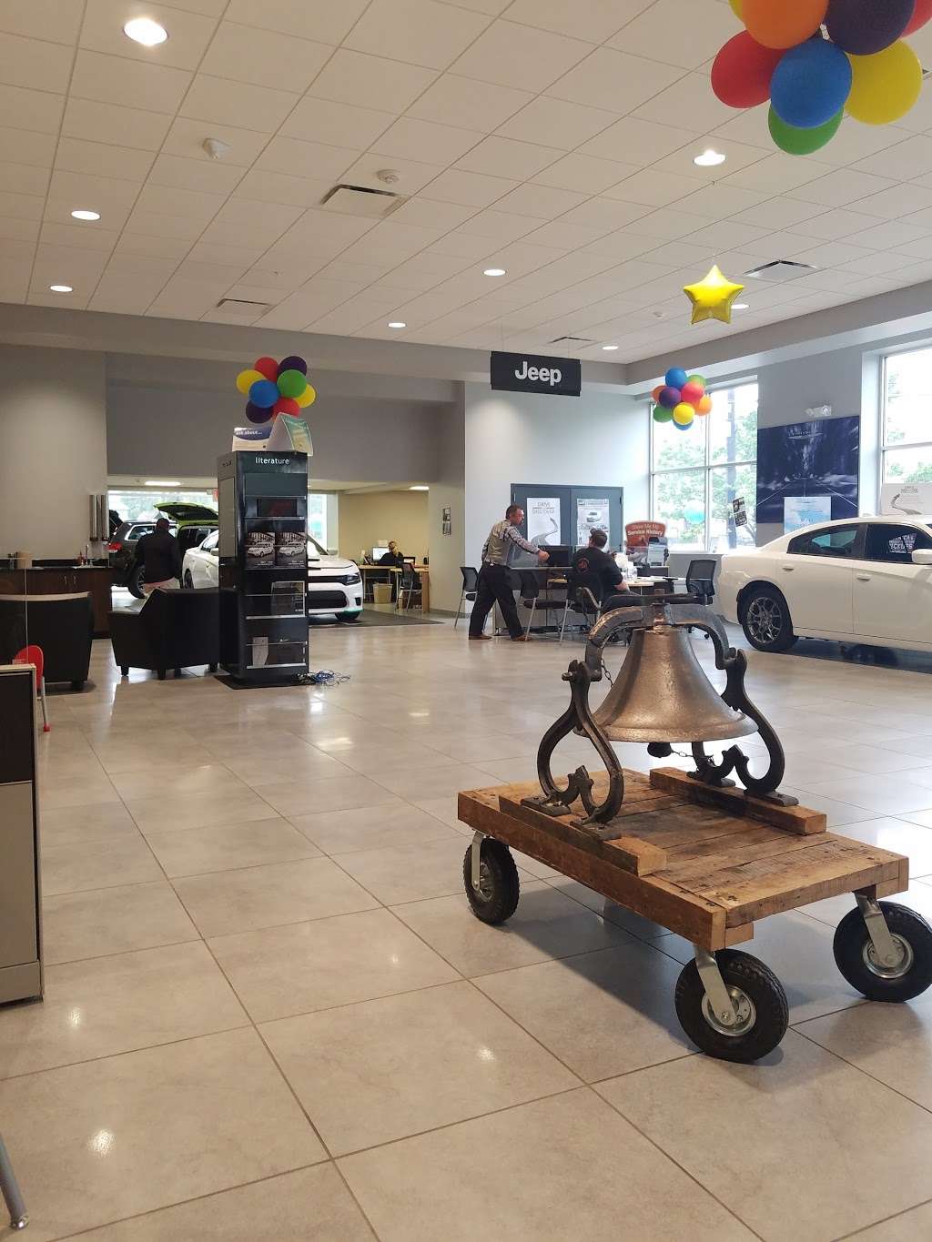 Gray Chrysler Dodge Jeep Ram | 894 N 9th St, Stroudsburg, PA 18360 | Phone: (570) 517-5600