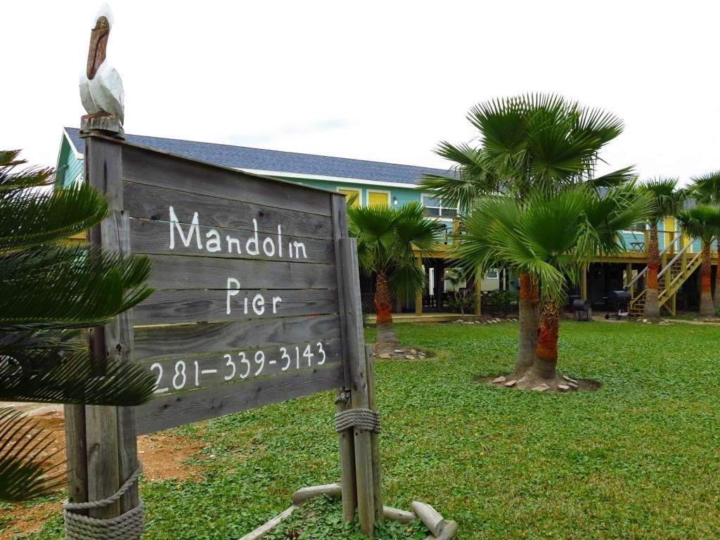 Mandolin Pier | 942 5th St, San Leon, TX 77539, USA | Phone: (281) 339-3143