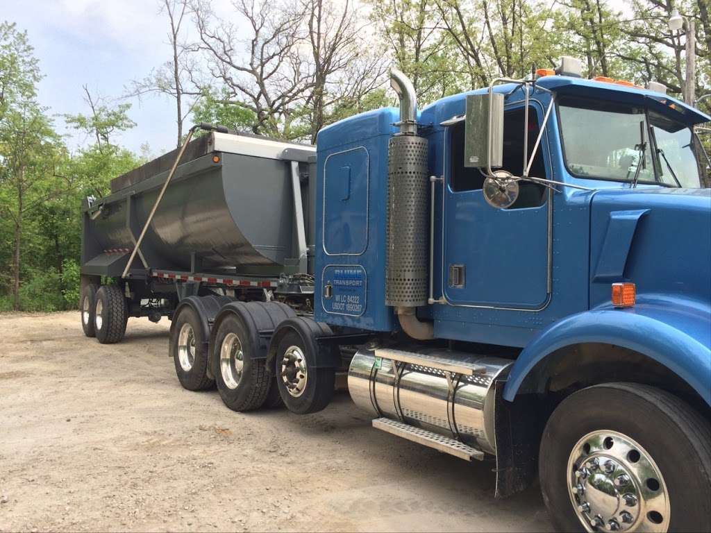 Blume Trucking llc | 1480 240th Ave, Kansasville, WI 53139, USA | Phone: (262) 878-1039