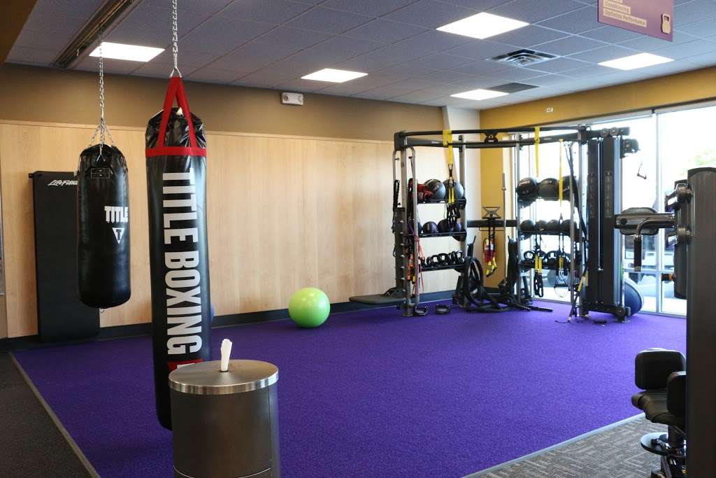 Anytime Fitness | 50 N IN-135 Ste D, Bargersville, IN 46106 | Phone: (317) 422-4766