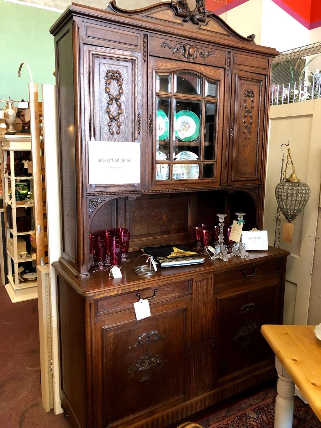 North Dallas Antique Mall | 11722 Marsh Ln, Dallas, TX 75229, USA | Phone: (214) 366-2100