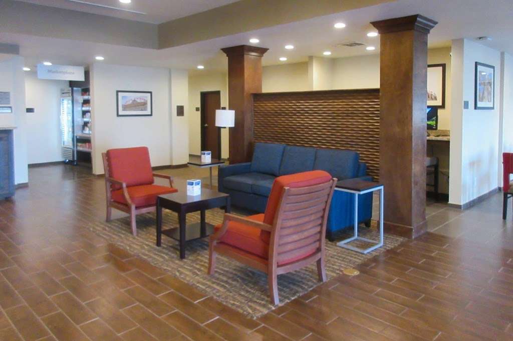 Comfort Suites Denver International Airport | 5940 Tower Rd, Denver, CO 80249 | Phone: (720) 535-9110