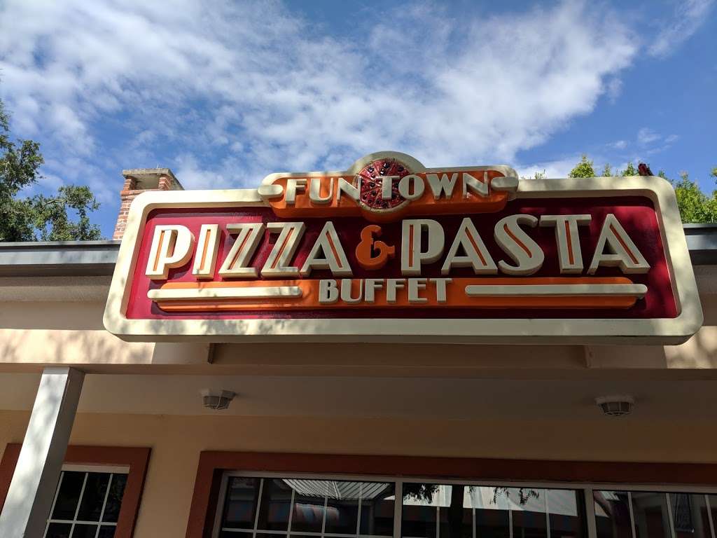 Fun Town Pizza & Pasta Buffet at Legoland | Cypress Gardens, FL 33884, USA