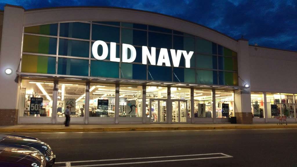 Old Navy | 8 Allstate Rd, Boston, MA 02125, USA | Phone: (617) 989-9950