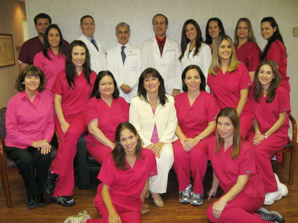 Miami Lakes Eye Care Center, P.A. | 15600 NW 67th Ave Suite #210, Miami Lakes, FL 33014, USA | Phone: (305) 825-2020