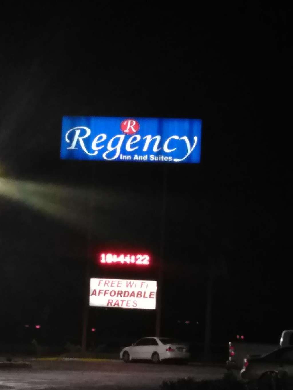Regency Inn & Suites | 28382 Southwest Fwy, Rosenberg, TX 77471, USA | Phone: (281) 342-6000