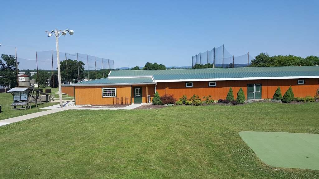 Two Ts Family Entertainment Center | 3521 Sullivan Trail, Easton, PA 18040, USA | Phone: (610) 923-0599