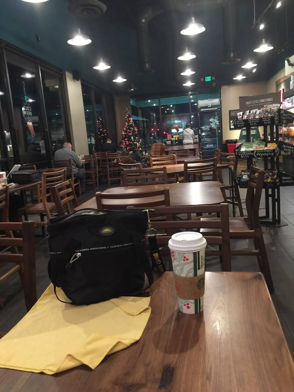 Starbucks | 3170 N Fowler Ave #101, Clovis, CA 93611, USA | Phone: (559) 347-9195