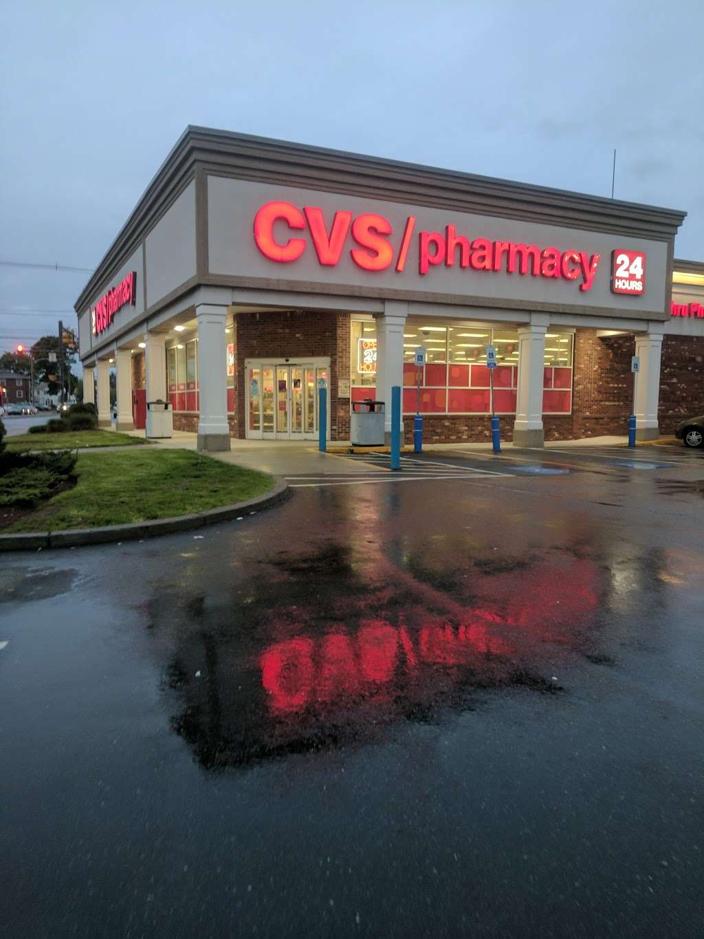 CVS | 835 Newport Ave, Pawtucket, RI 02861, USA | Phone: (401) 726-0724