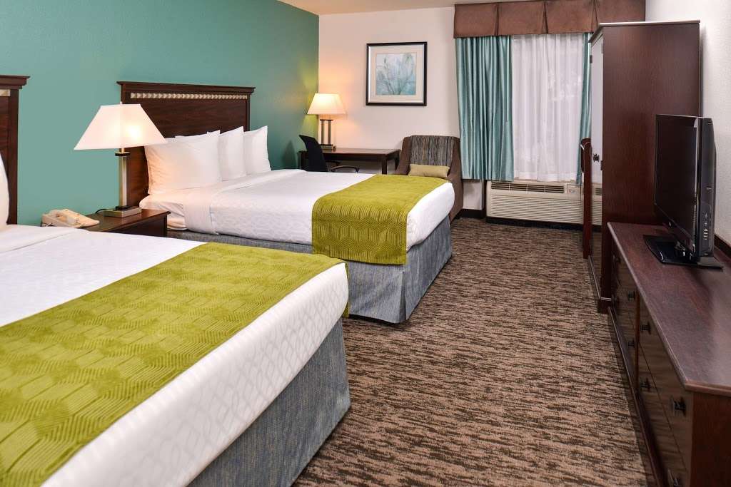 Best Western Plus Chicagoland - Countryside | 6251 Joliet Rd, Countryside, IL 60525, USA | Phone: (708) 354-5200