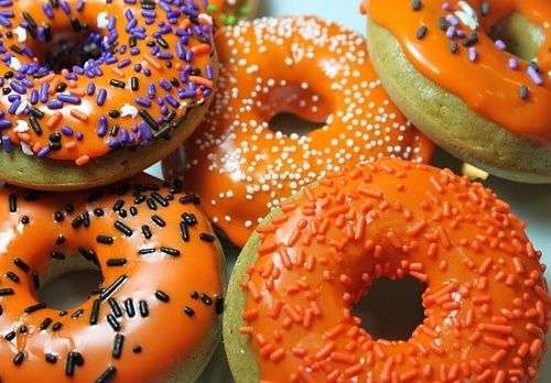 Yum Yum Donuts | 10426 Whittier Blvd, Whittier, CA 90606, USA | Phone: (562) 699-9266