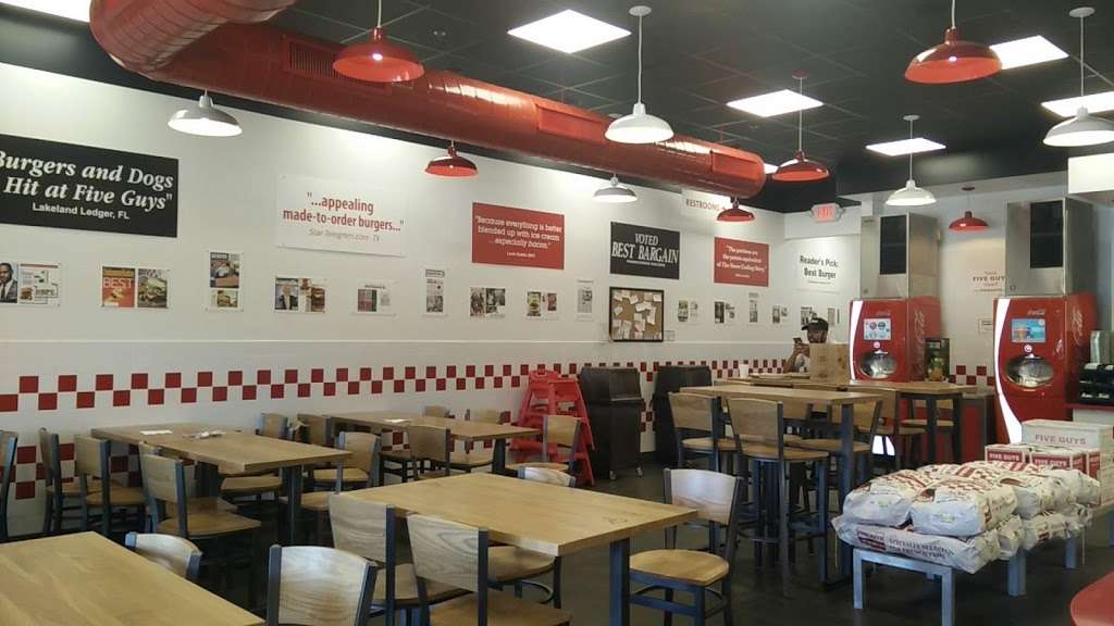 Five Guys | 238 Redwood Shores Pkwy, Redwood City, CA 94065, USA | Phone: (650) 610-0684