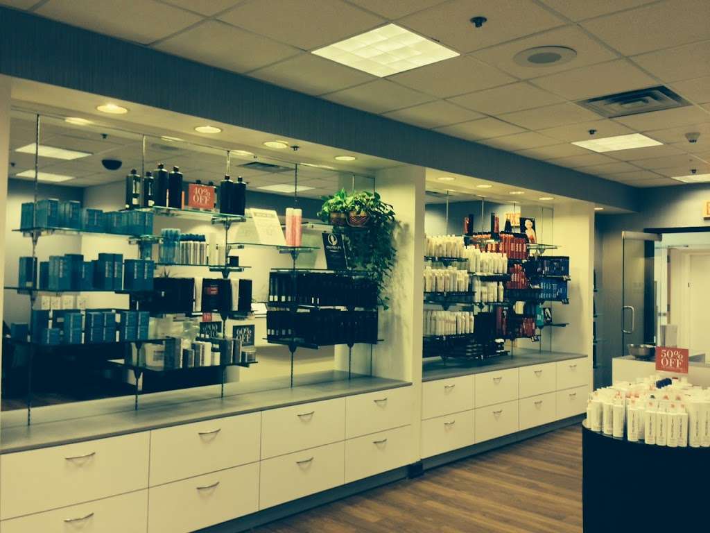 The Salon at Lord + Taylor | 750 White Plains Rd, Scarsdale, NY 10583, USA | Phone: (914) 725-8430