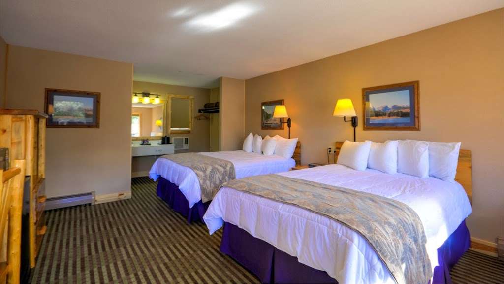 Hotel Estes | 1240 Big Thompson Ave, Estes Park, CO 80517, USA | Phone: (970) 586-3382