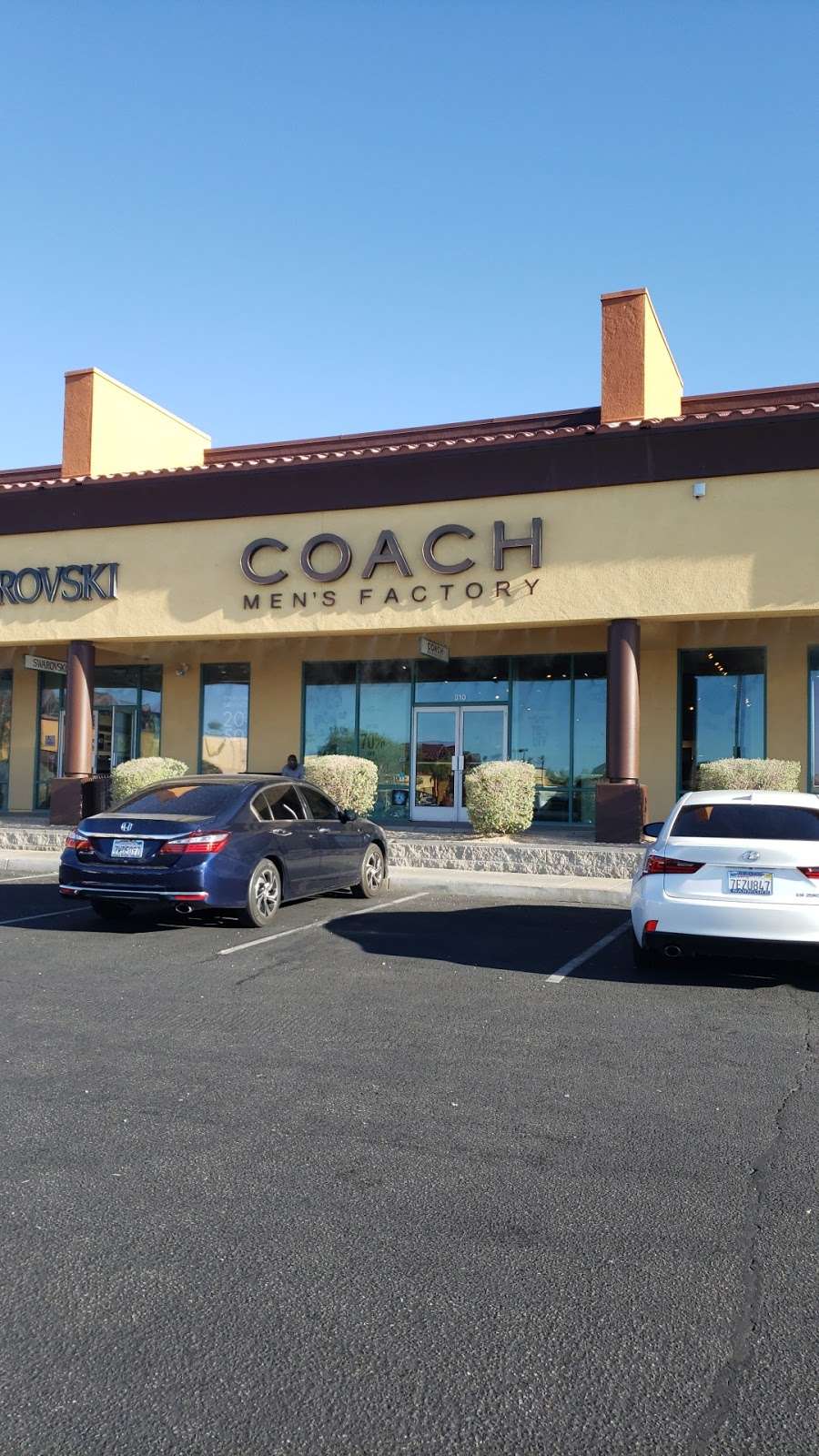 COACH MENS | 2796 Tanger Way #310, Barstow, CA 92311, USA | Phone: (760) 253-9845