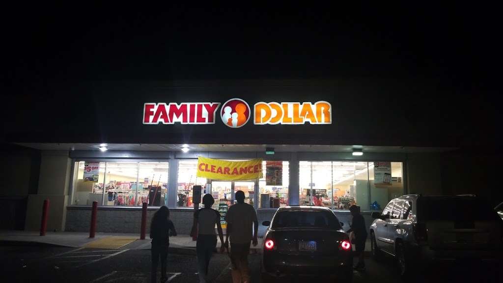 Family Dollar | 8411 W Indian School Rd, Phoenix, AZ 85037, USA | Phone: (623) 873-0162