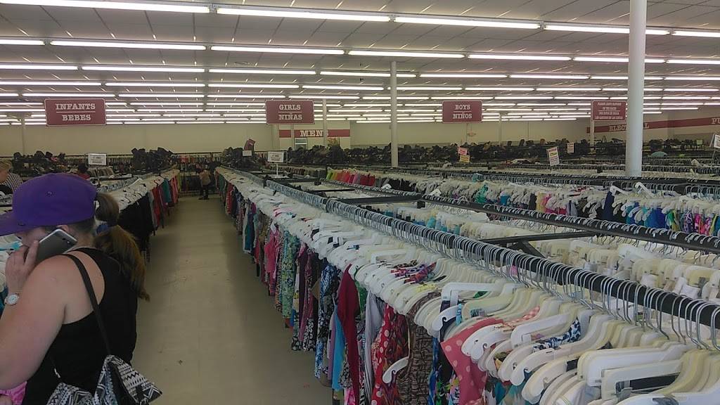 Collins Park Thrift | 817 E Park Row Dr, Arlington, TX 76010 | Phone: (817) 274-3885