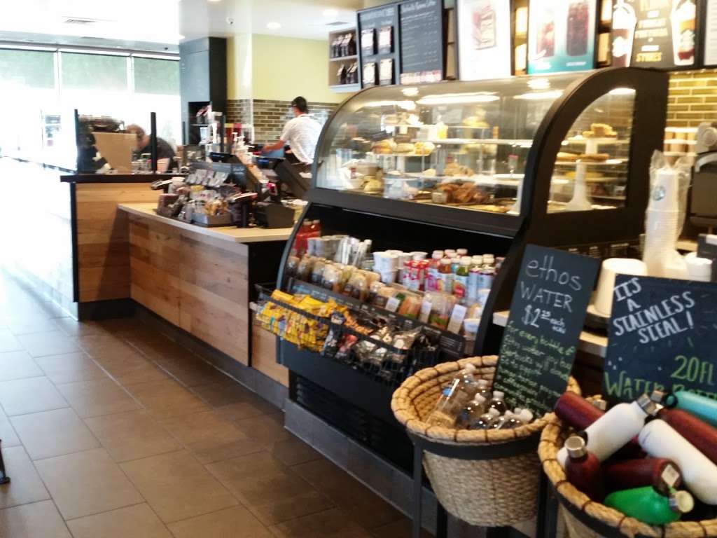 Starbucks | 12245 Scripps Poway Pkwy, Poway, CA 92064, USA | Phone: (858) 524-9903