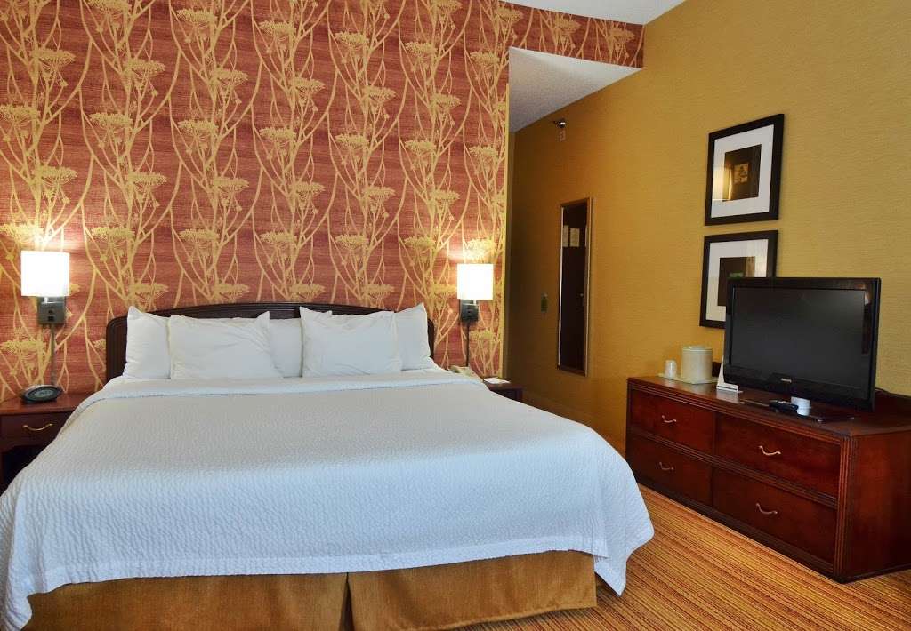 Courtyard by Marriott Indianapolis South | 4650 Southport Crossing Dr, Indianapolis, IN 46237 | Phone: (317) 885-9799