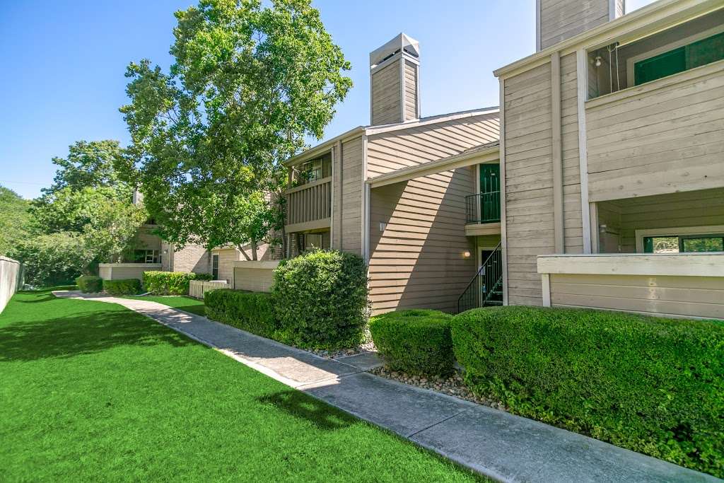 Canyon Oaks Apartments | 16500 Henderson Pass, San Antonio, TX 78232 | Phone: (210) 908-5262