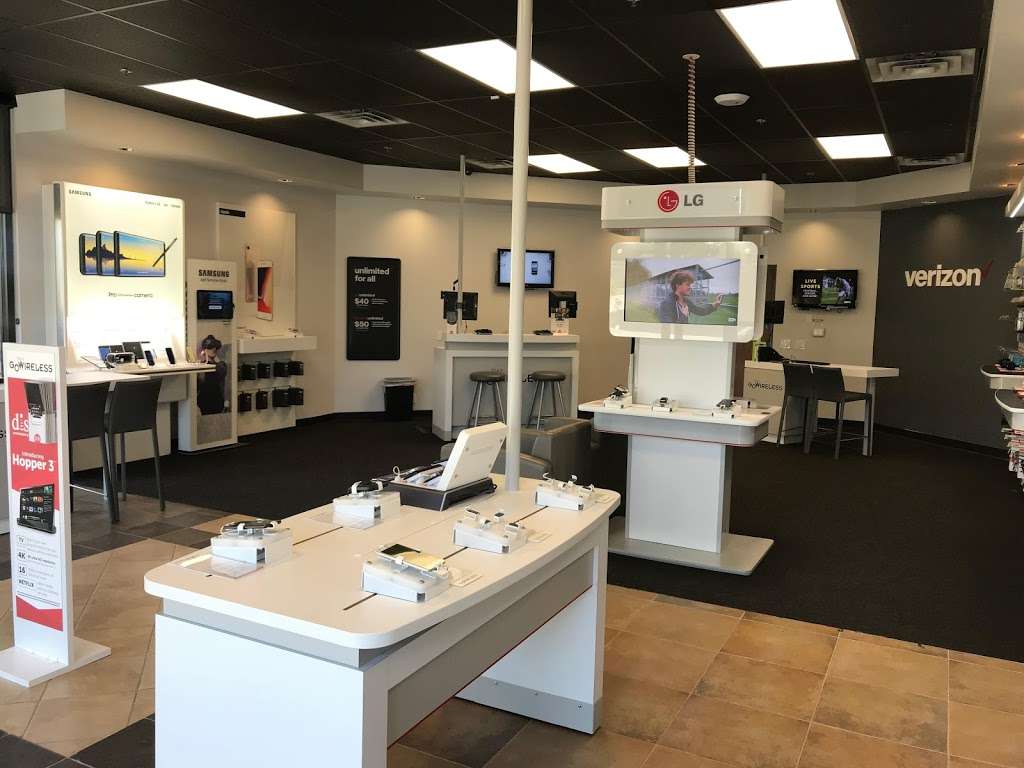 Verizon Authorized Retailer – GoWireless | 30660 Benton Rd #D404, Winchester, CA 92596 | Phone: (951) 926-8992