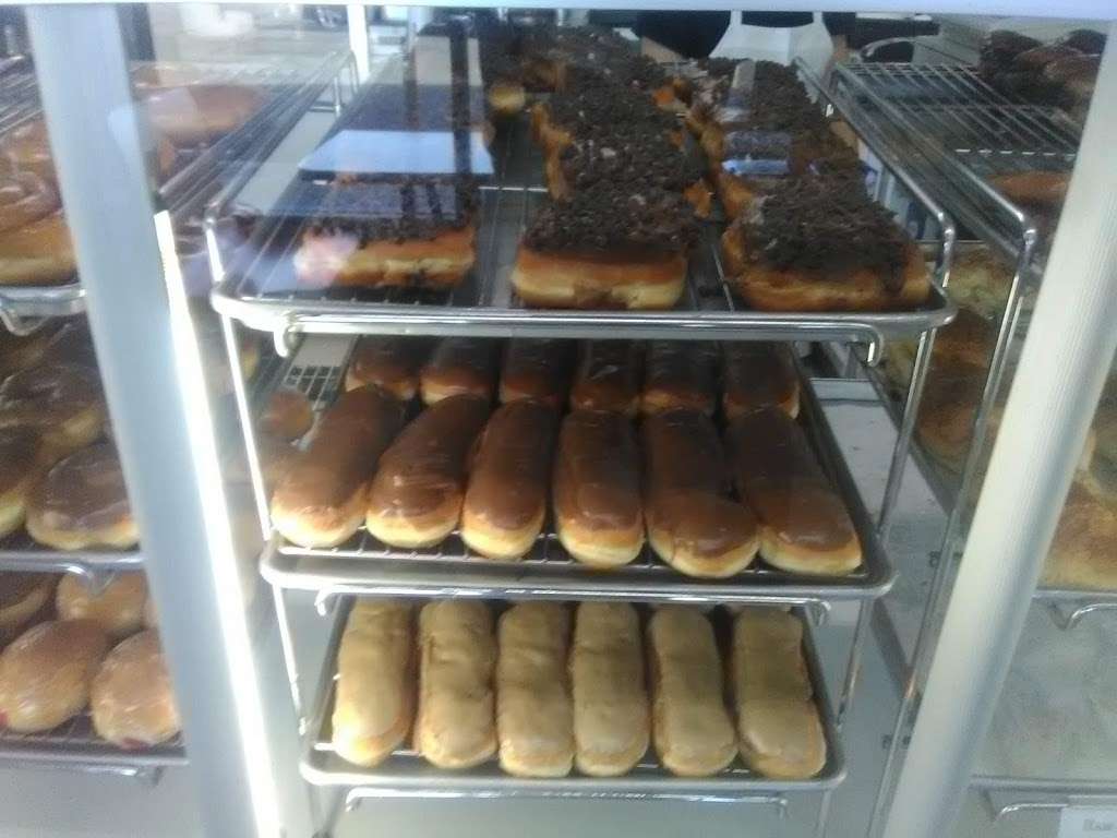 Manna Donuts | 32999 Yucaipa Blvd # 101, Yucaipa, CA 92399, USA | Phone: (909) 797-5301