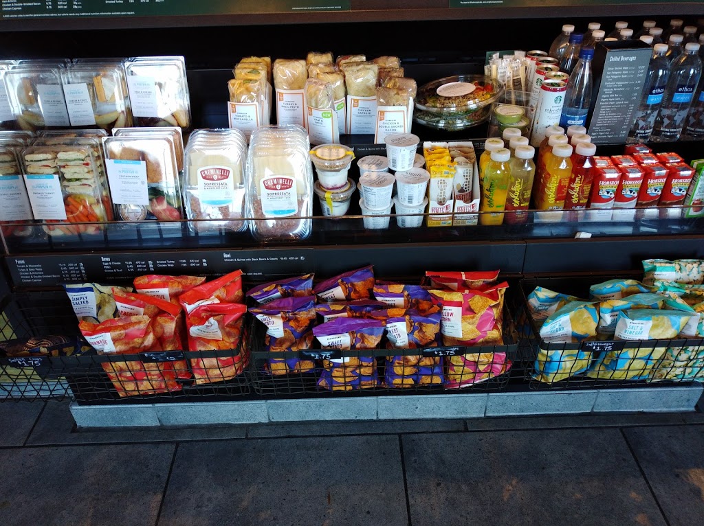 Starbucks | 9505 N Sommerville Dr #101, Fresno, CA 93720 | Phone: (559) 433-9584