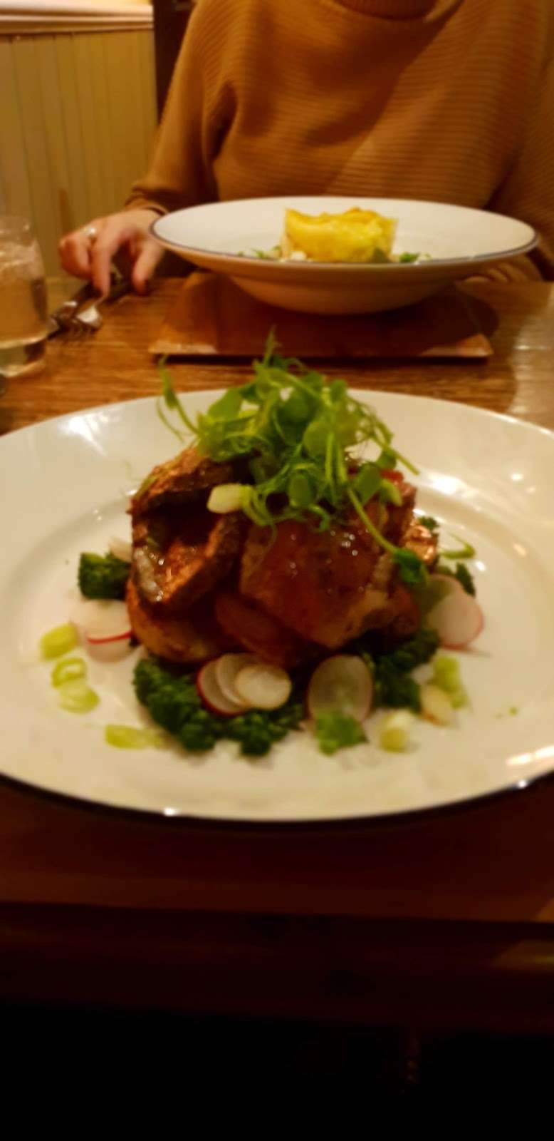 The Pheasant | Reigate Rd, Betchworth RH3 7BG, UK | Phone: 01737 221355