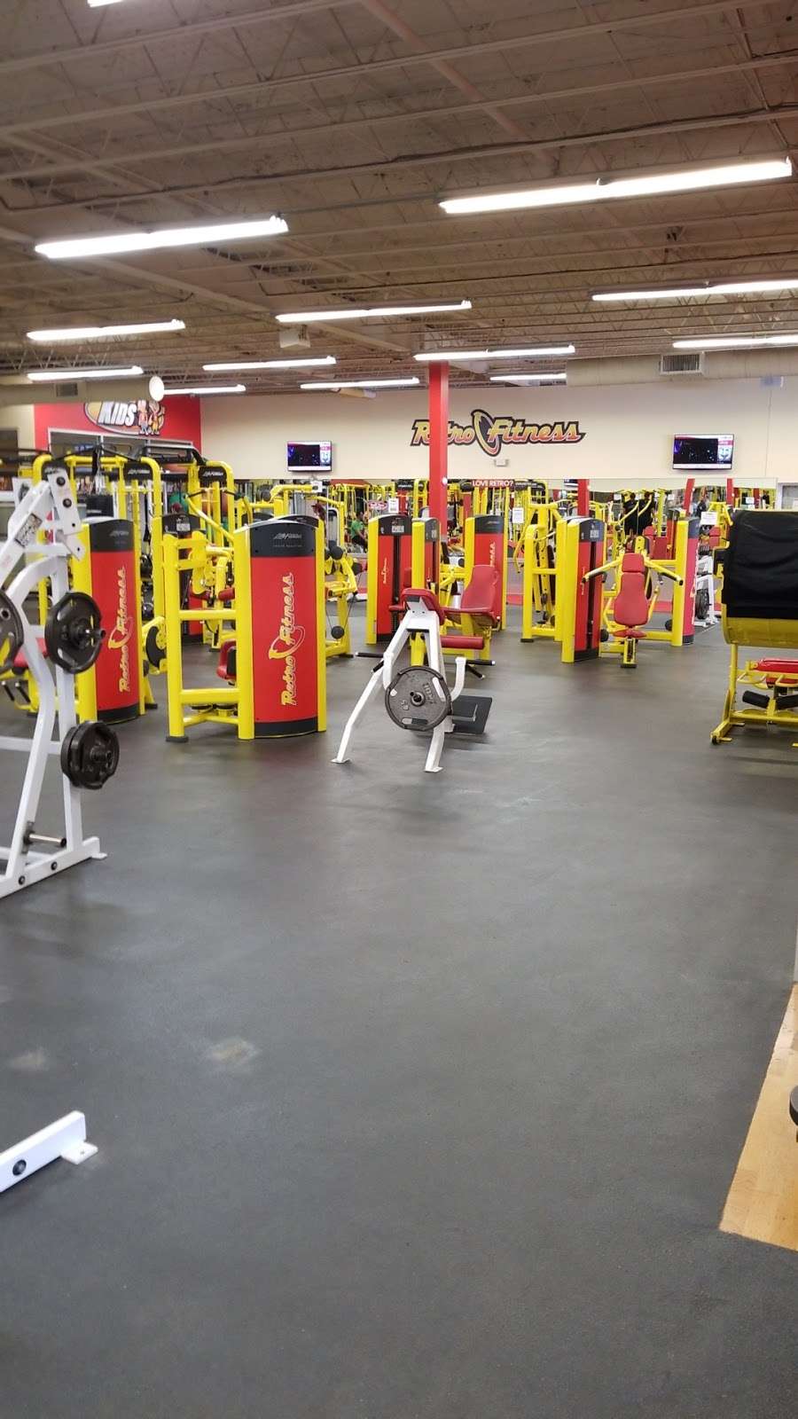 Retro Fitness | 501A Montauk Hwy, West Babylon, NY 11704, USA | Phone: (631) 587-2330