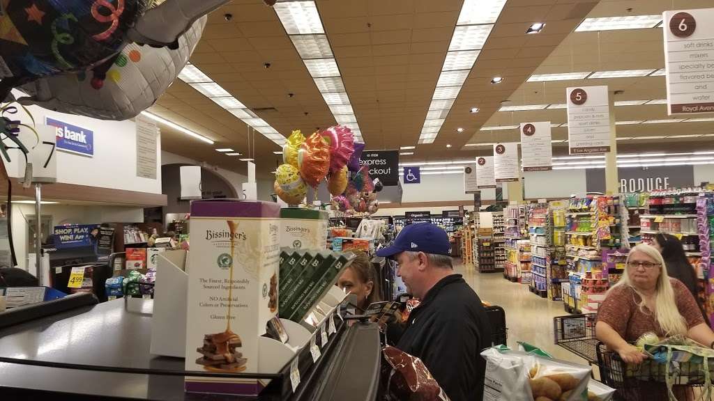 Vons | 2938 Tapo Canyon Rd, Simi Valley, CA 93063, USA | Phone: (805) 426-6021