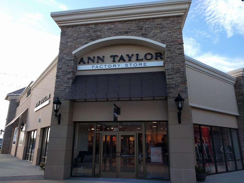 Ann Taylor Factory Store | 5404 New Fashion Way, Charlotte, NC 28278, USA | Phone: (704) 588-7968
