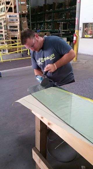 Xtreme Auto Glass Pros | 2650 Lombardy Ln Suite G, Dallas, TX 75220 | Phone: (817) 932-0303