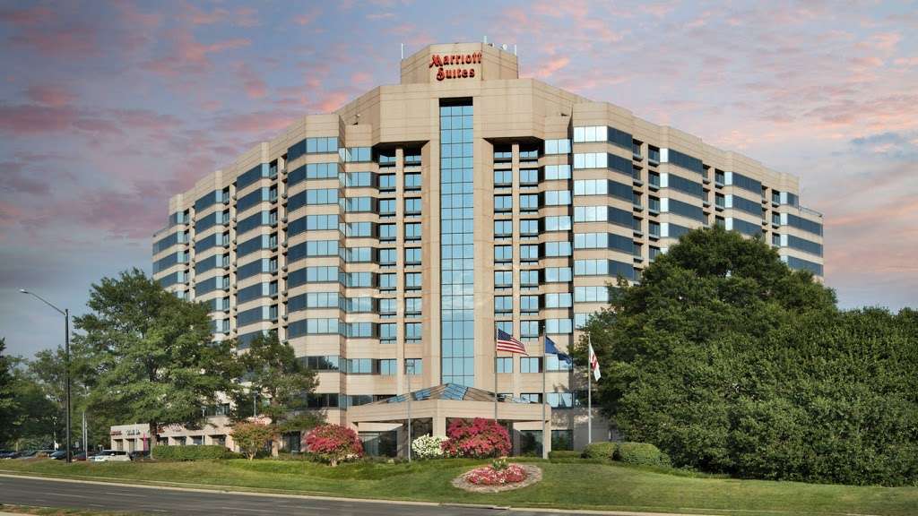 Washington Dulles Marriott Suites | 13101 Worldgate Dr, Herndon, VA 20170 | Phone: (703) 709-0400