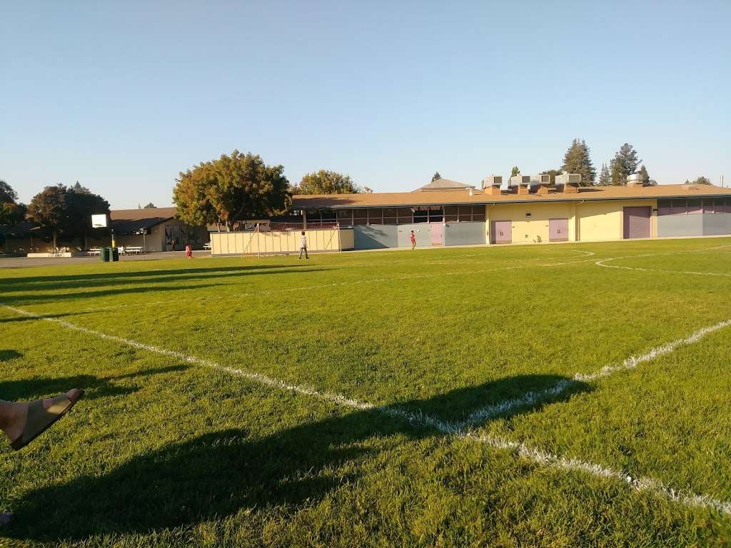 Graham School Park | Mountain View, CA 94040, USA | Phone: (650) 526-3570