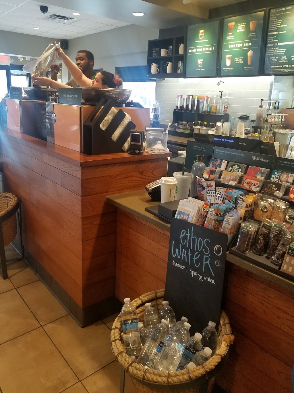 Starbucks | 3388 Poplar Ave, Memphis, TN 38111, USA | Phone: (901) 320-1021